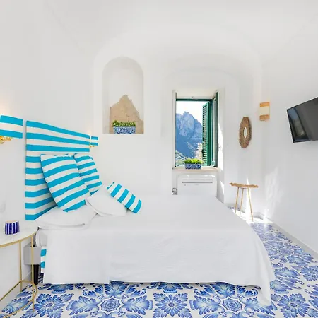 La Gloriette 3*