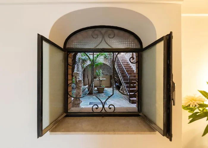 招待所 La Gloriette 3*